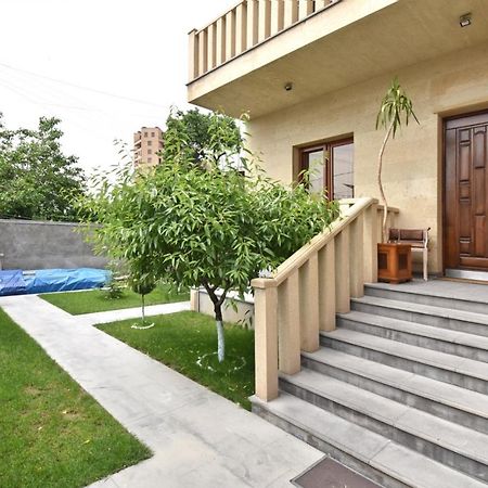 Homestay At City Center Erevan Exterior foto