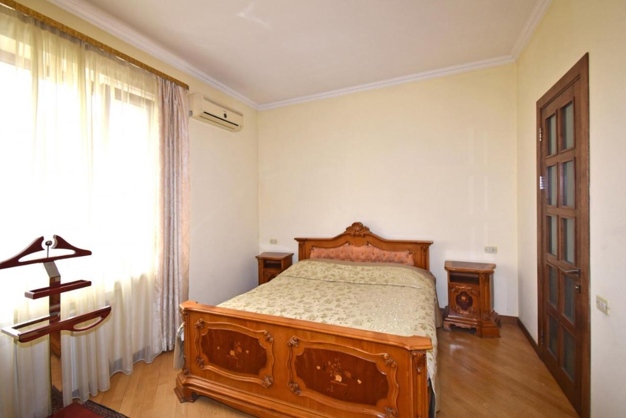 Homestay At City Center Erevan Exterior foto