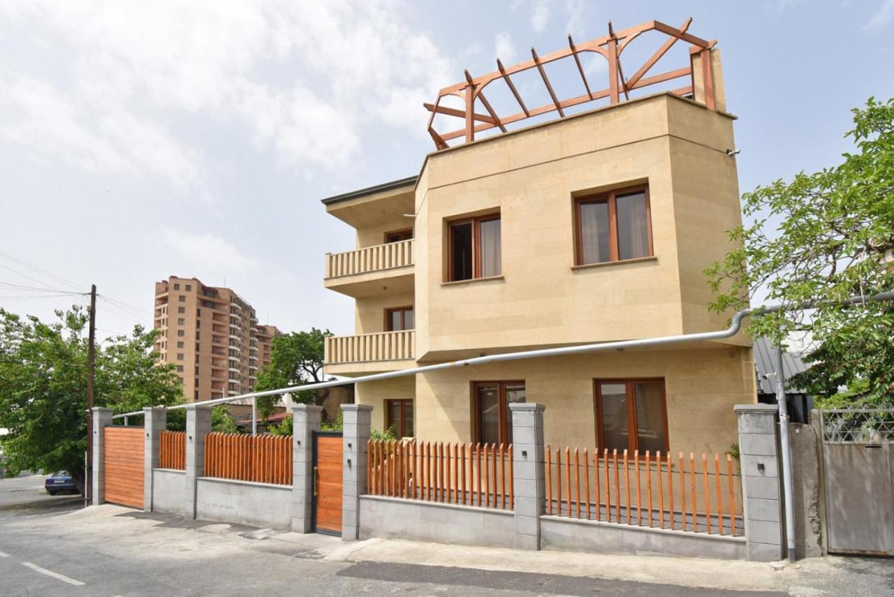 Homestay At City Center Erevan Exterior foto